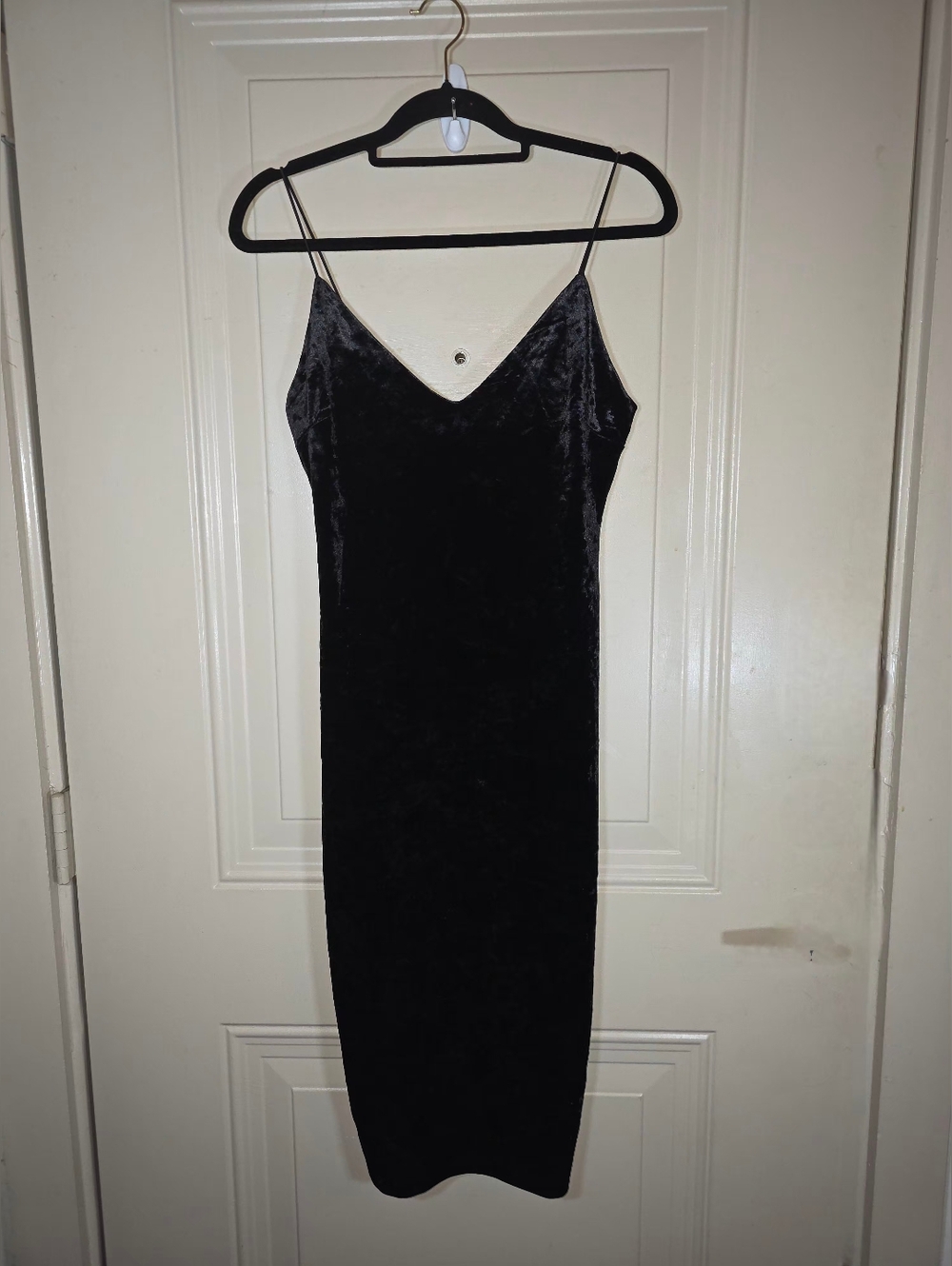 Revamped Black Velvet Midi Slip Dress with Thin‎ Straps - Picture 6 of 12